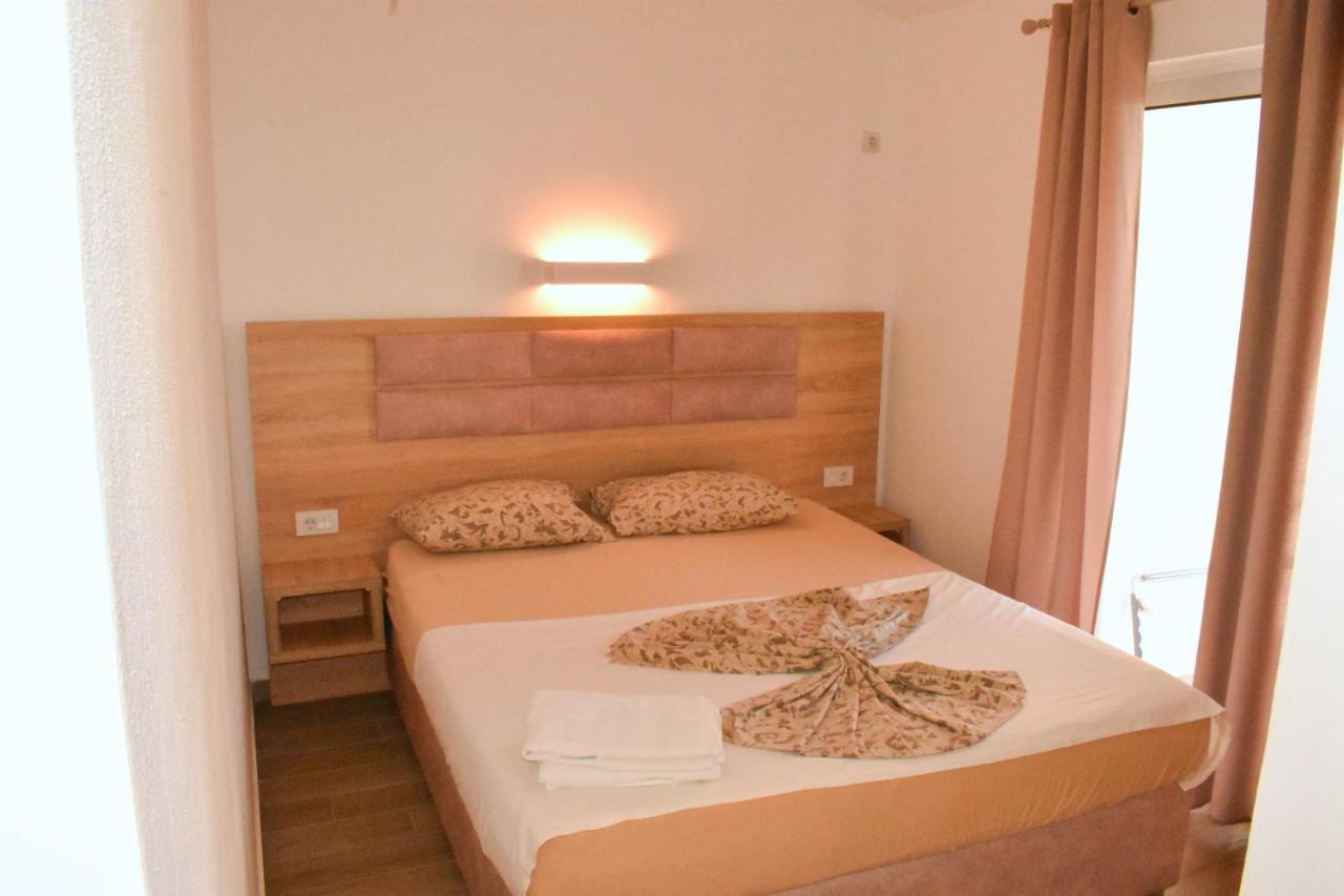 Studio Apartments Jupo Ulcinj Exterior foto