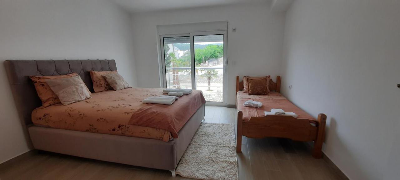 Studio Apartments Jupo Ulcinj Exterior foto